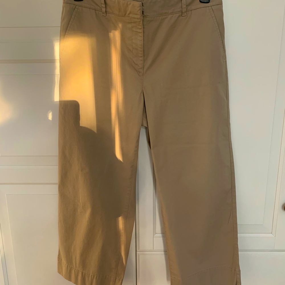 Talbots wide leg cropped khaki pants. Size 8